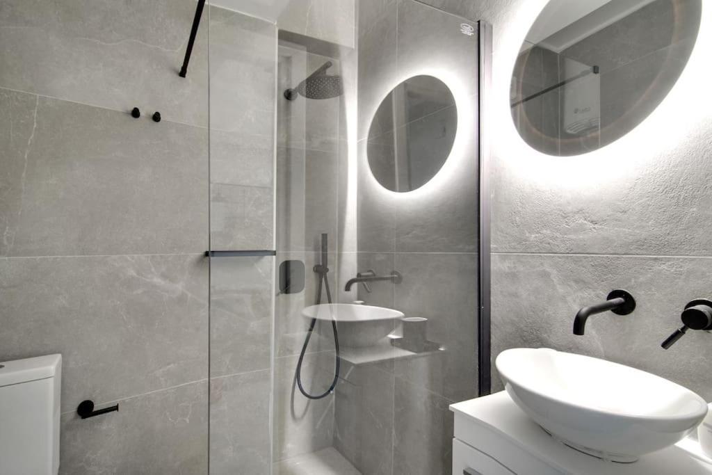 Myplace Premium Apartments อิโออันนินา ภายนอก รูปภาพ